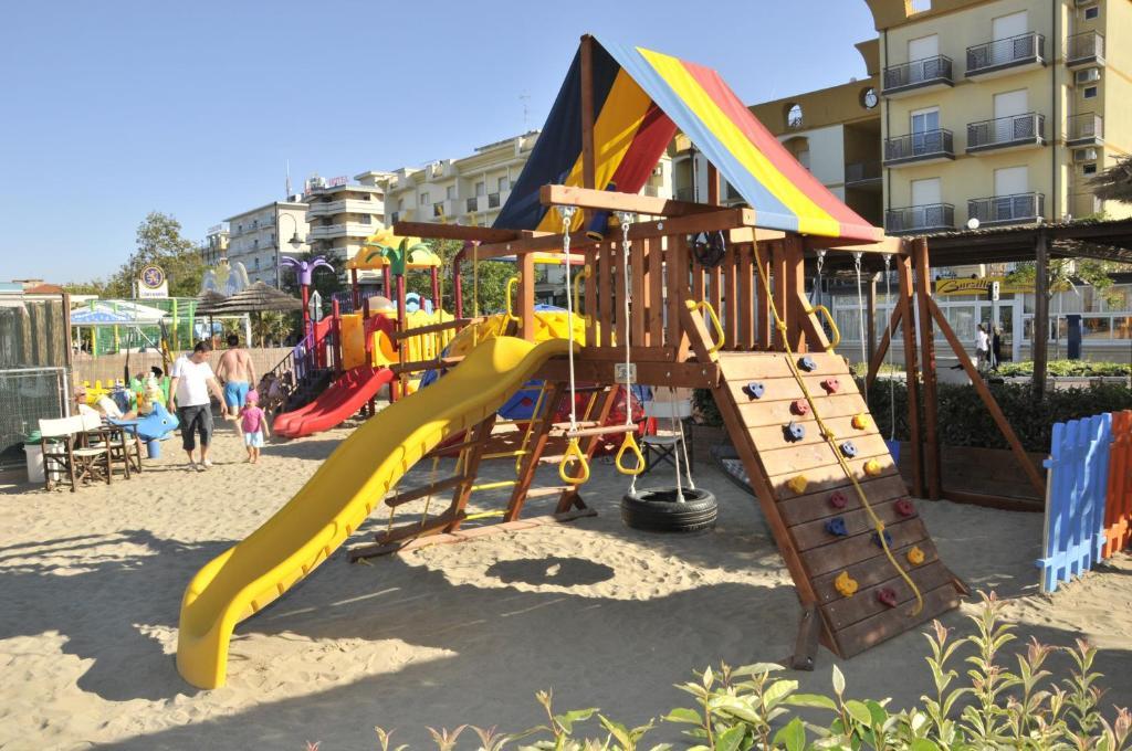 Hotel Costaverde Cesenatico Exterior photo